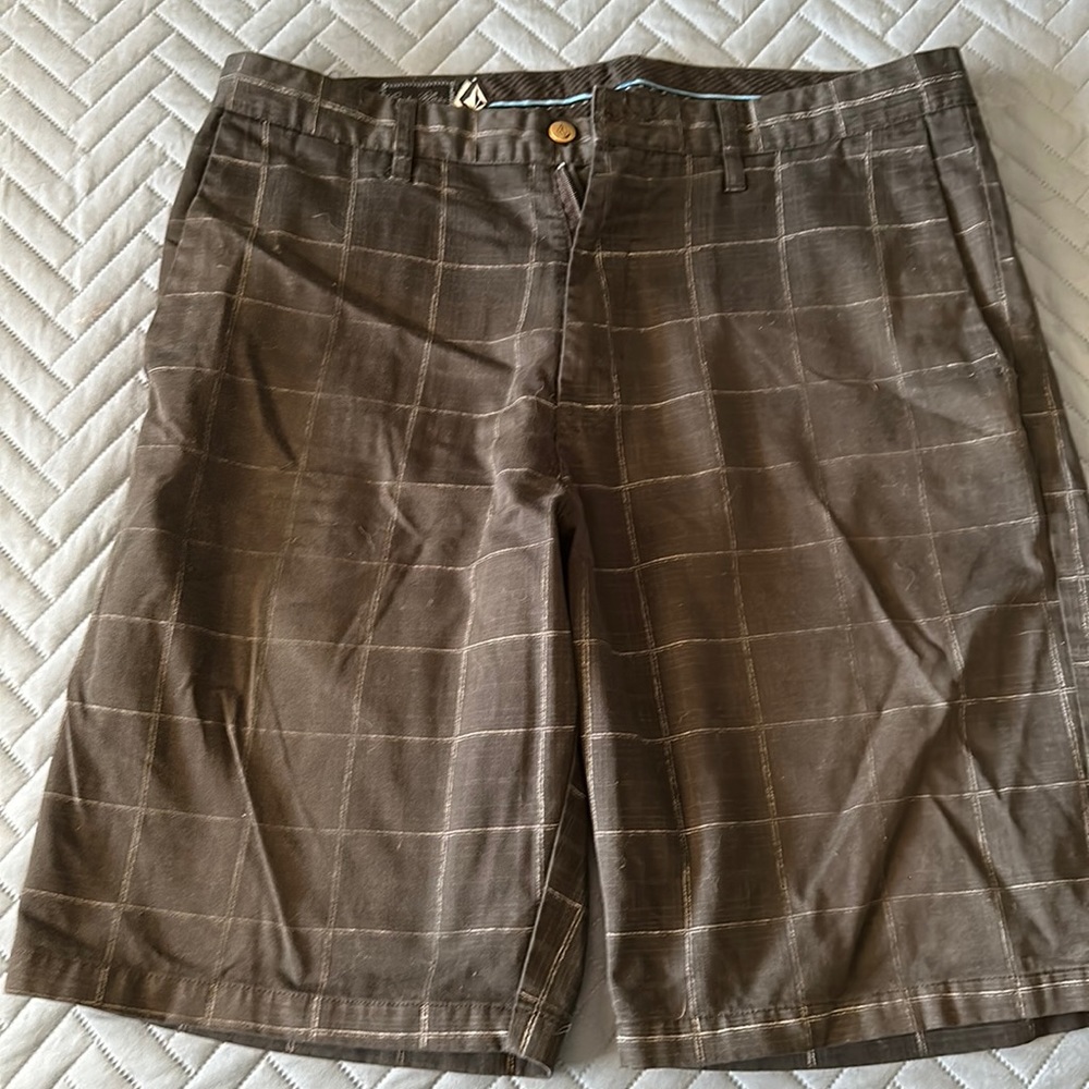Men’s 36” Volcom Shorts